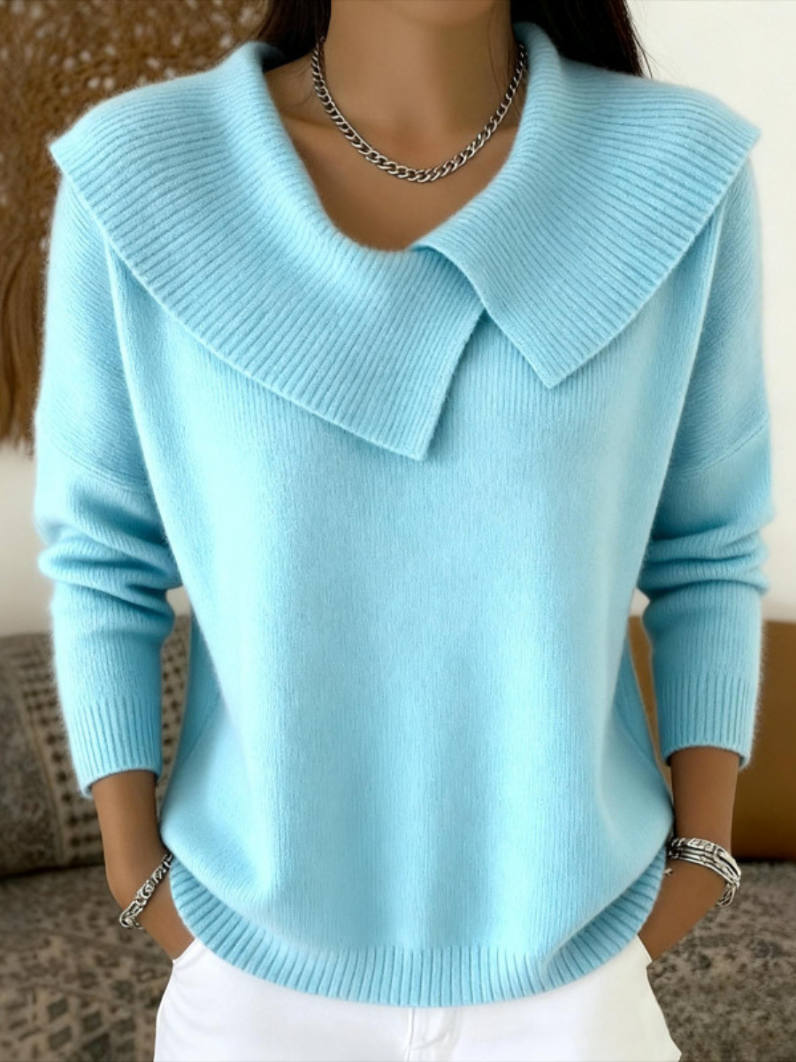 AMY | Warm Sweater with Soft Collar