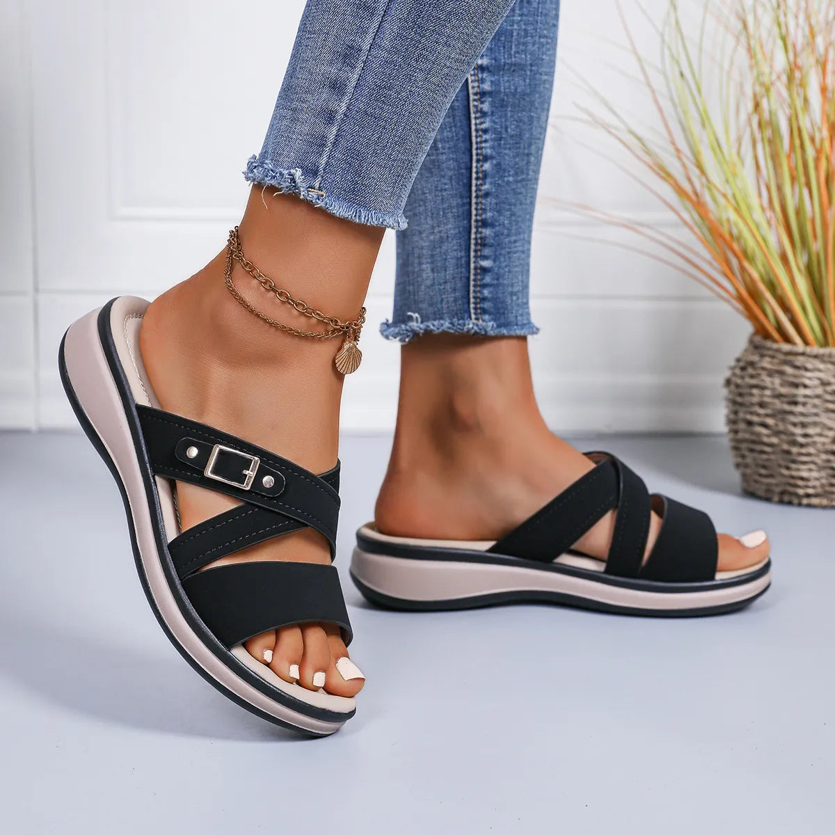 LEONIA | Casual Wedge Sandals