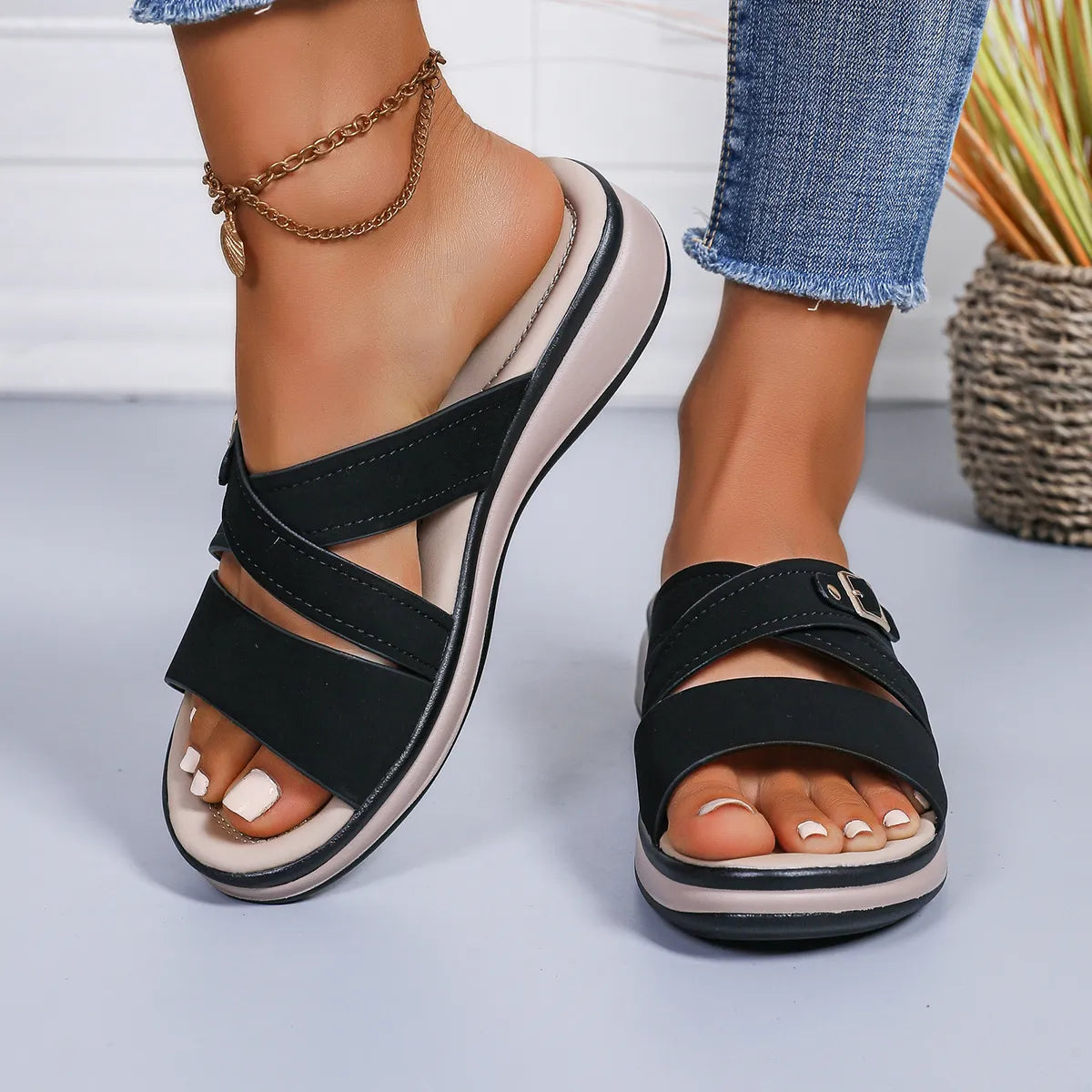 LEONIA | Casual Wedge Sandals