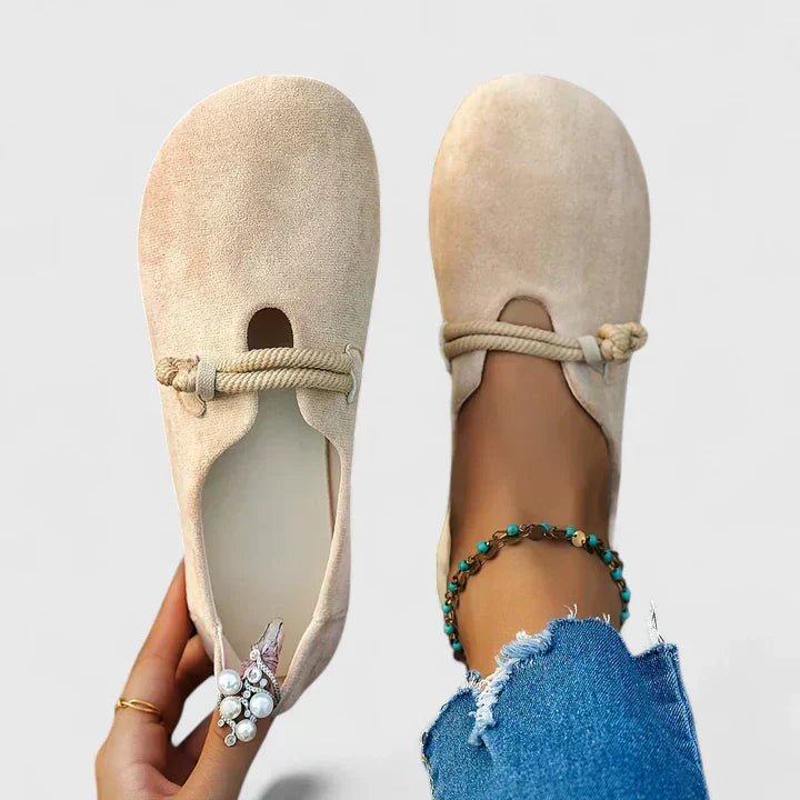 CHARLOTTIE | Supportive Accent Loafers