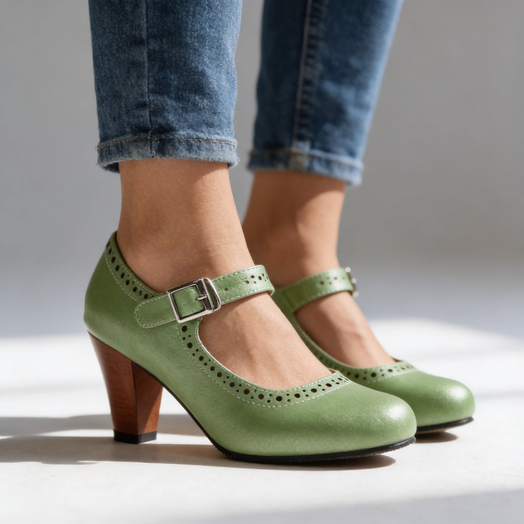 MANDA | Brogue Buckle Loafers