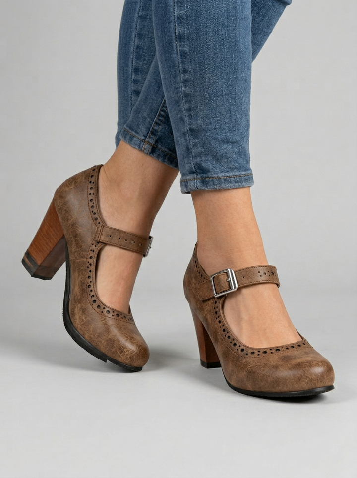 MANDA | Brogue Buckle Loafers
