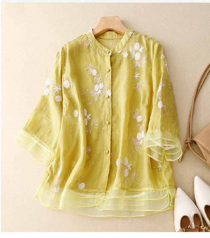 SHAYNE | Embroidered Floral Blouse