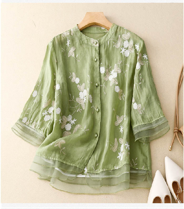 SHAYNE | Embroidered Floral Blouse